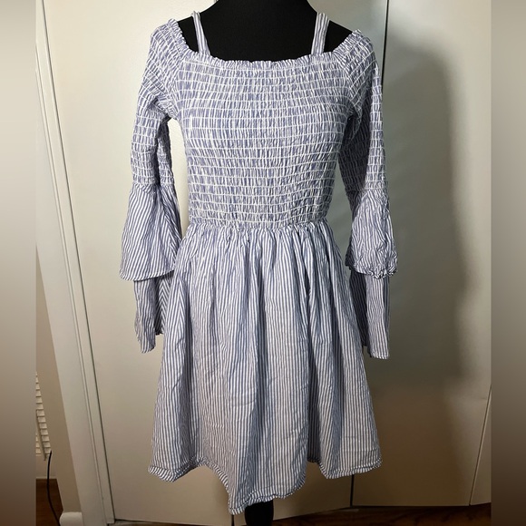 Altar'd State Boho Hippie Off Shoulder Lined Dress Blue White Stripe Size Medium - Picture 1 of 6